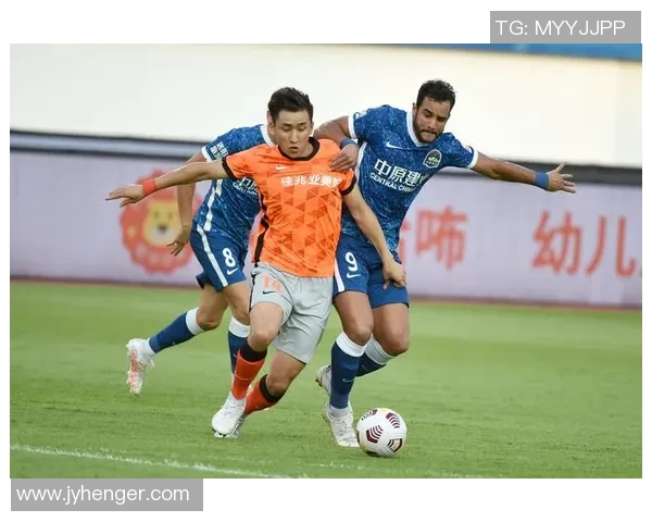 深圳足球队在城市联赛中的灵活性表现分析与点评