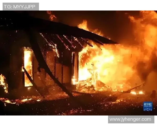 足球明星因火灾事件引发热议究竟是谁烧了房子背后的真相揭秘