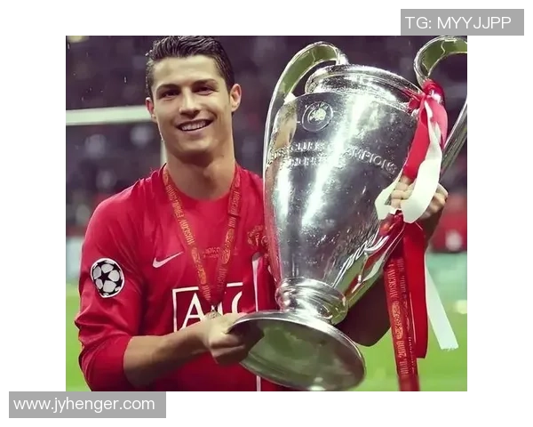 足球明星齐聚一堂共庆C罗辉煌成就与传奇生涯